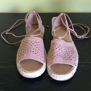 Flat peep toe with Criss cross tie strap